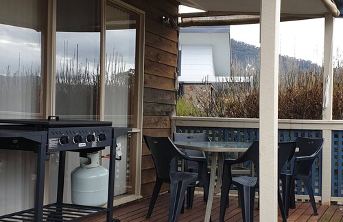 Tawonga South House | Cosy 3 bedroom home in Tawonga South /Mt Beauty