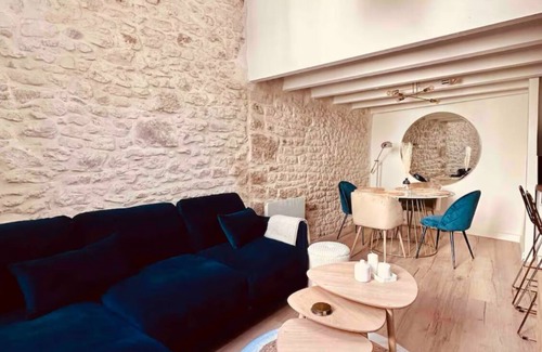 Quartier Administrations Apartment | Cosy 50m2 duplex apartment downtown