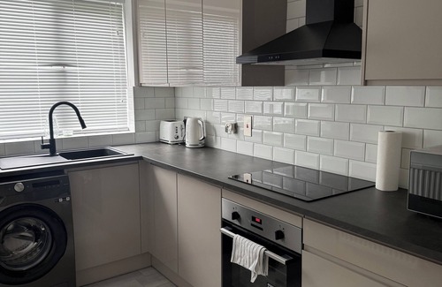 Noel Park Apartment | Cosy A&S Wood Green Apartment