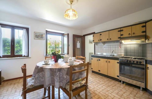 Rive D'Arcano House | Cosy apartment in villa for 6 people with TV and patio