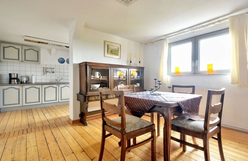 Schwalenberg Apartment | Cosy apartment for 4 people with WIFI, TV and terrace