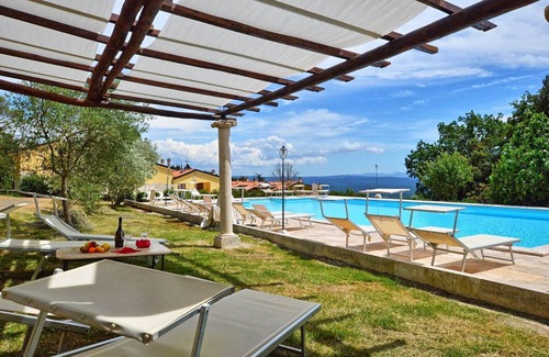 Monteverdi Marittimo Apartment | Cosy apartment for 6 guests with pool