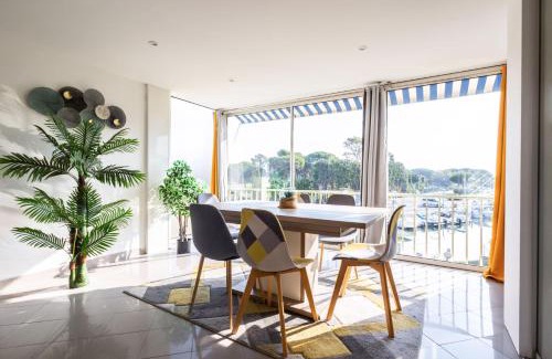 Mandelieu-la-Napoule Beach House | Cosy apartment 7 minutes walk from the sea!