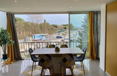 Mandelieu-la-Napoule Beach House | Cosy apartment 7 minutes walk from the sea!
