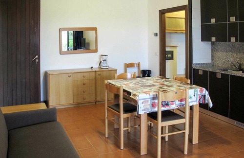 Crociale Apartment | Cosy apartment for 4 people with A/C, WIFI, pool, TV, terrace and pets allowed