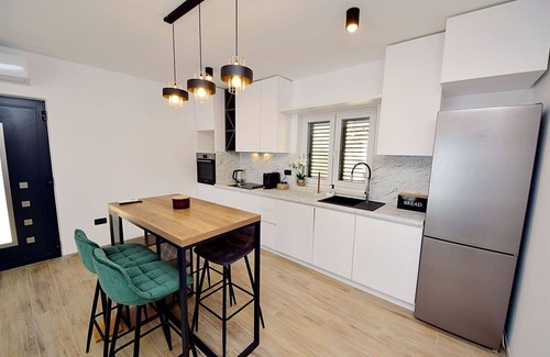 Sveta Nedjelja Apartment | Cosy apartment for 4 people with A/C, WIFI, hot tub, TV, terrace and parking