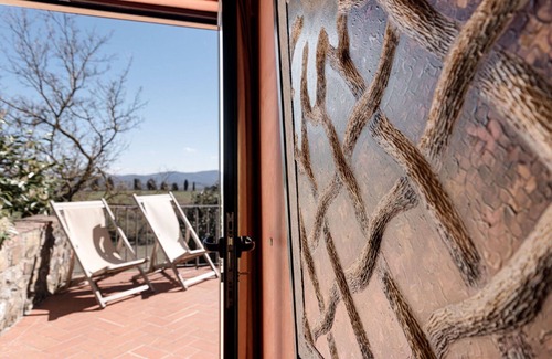 Bucine Apartment | Cosy apartment for 2 people with A/C, WIFI, pool, TV, terrace and panoramic view