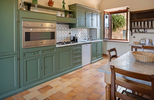 San Gimignano Apartment | Cosy apartment for 10 guests with pool, A/C, WIFI and panoramic view, close to San Gimignano