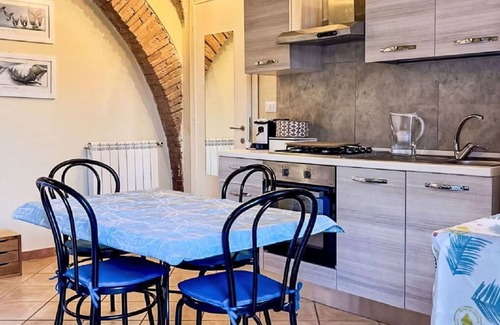 Cecina Apartment | Cosy apartment for 3 guests with A/C, WIFI, pool, TV and pets allowed