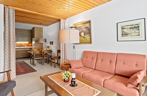 Parpan Apartment | Cosy apartment for 3 people with WIFI, TV and balcony