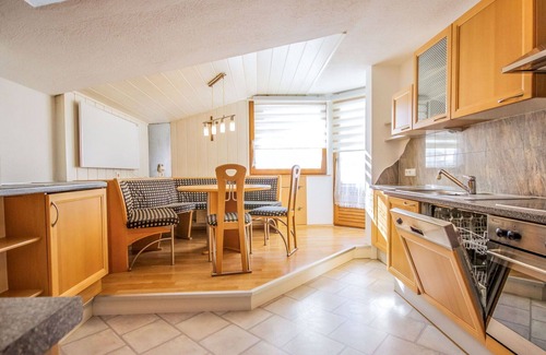 Umhausen Apartment | Cosy apartment for 4 people with WIFI, TV and balcony