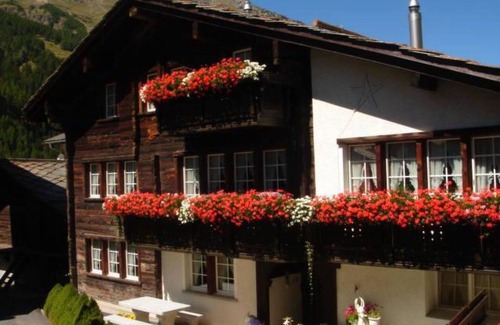 Saas-Balen Apartment | Cosy apartment for 4 people with WIFI and balcony