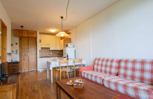 Abetone Apartment | Cosy apartment for 4 guests with WIFI, TV, terrace and pets allowed