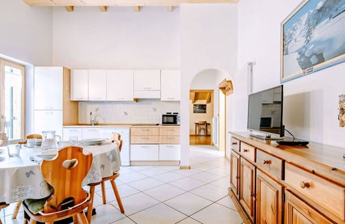 Soraga Apartment | Cosy apartment for 4 guests with WIFI, TV, balcony, pets allowed and parking
