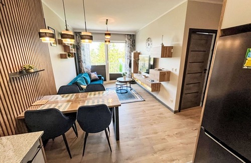 Gaski Apartment | Cosy apartment for 4 guests with WIFI, hot tub, pool, TV and balcony
