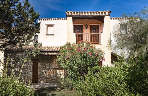 Liscia di Vacca Apartment | Cosy apartment for 4 guests with A/C, pool, WIFI, TV, terrace and pets allowed