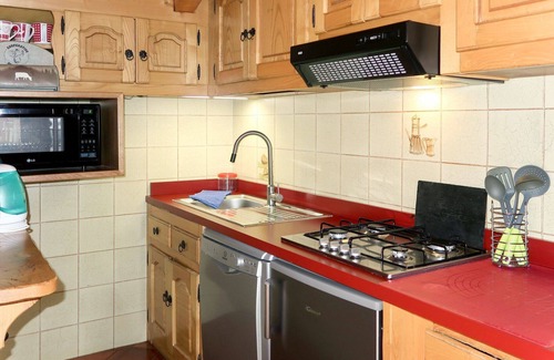 Paquier Apartment | Cosy apartment for 4 people with WIFI, TV, balcony and pets allowed