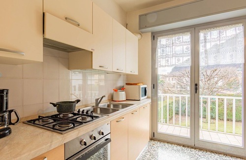 Dongo Apartment | Cosy apartment for 5 guests with WIFI, TV and patio