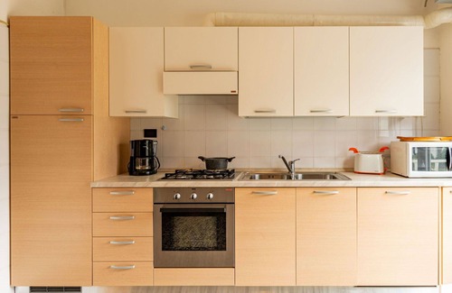 Dongo Apartment | Cosy apartment for 5 guests with WIFI, TV and patio