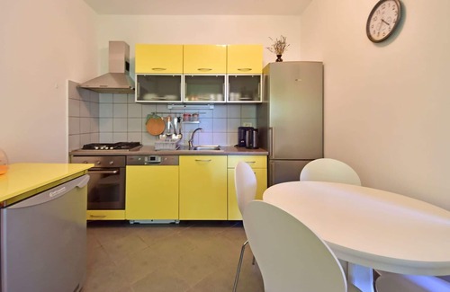 Sibinj Krmpotski Apartment | Cosy apartment for 5 guests with WIFI, A/C, TV and terrace