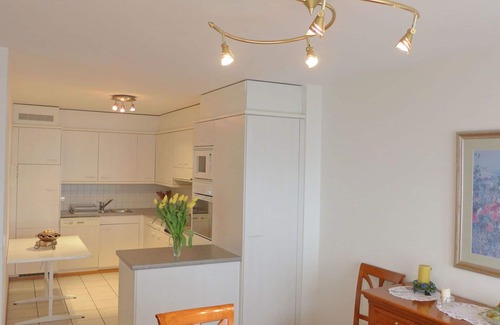 Montreux Apartment | Cosy apartment for 5 people with WIFI, TV, balcony, pets allowed and panoramic view