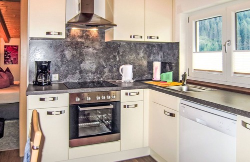 Huben Apartment | Cosy apartment for 6 guests with WIFI, balcony and pets allowed
