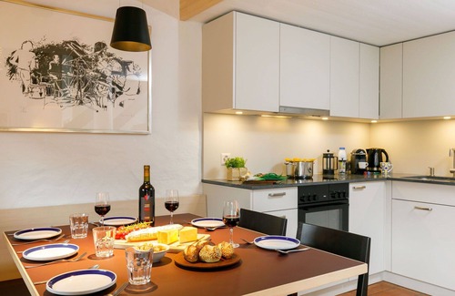 Capriasca Apartment | Cosy apartment for 6 guests with WIFI, pool, TV, patio and panoramic view