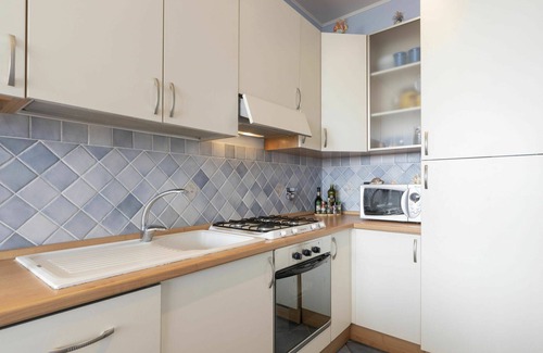 Capo Mimosa-Rollo Apartment | Cosy apartment for 6 people with WIFI, TV and terrace