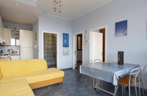 Capo Mimosa-Rollo Apartment | Cosy apartment for 6 people with WIFI, TV and terrace