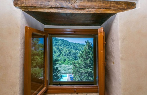Bivio Pozzo Apartment | Cosy apartment for 7 people with WIFI, pool, TV and panoramic view