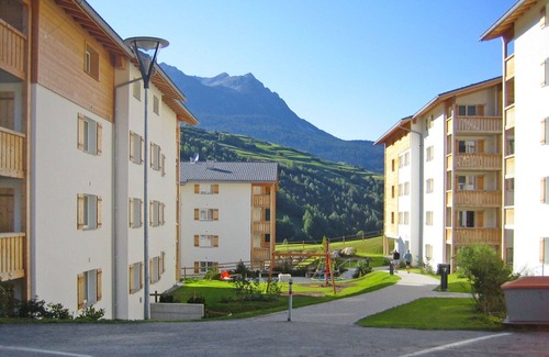 Savognin Apartment | Cosy apartment for 8 guests with WIFI, TV, terrace and panoramic view