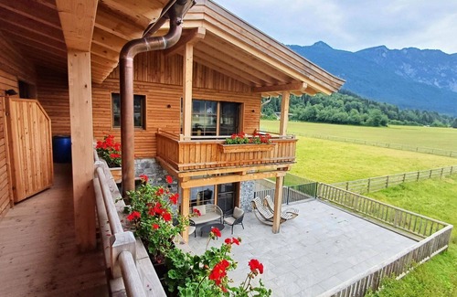 Niederbreitenbach Apartment | Cosy apartment for 4 people with WIFI, TV and terrace