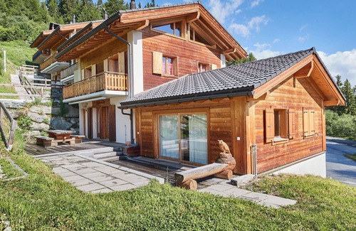 Vex Apartment | Cosy apartment for 12 people with WIFI and terrace