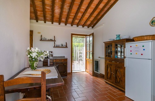 Cinigiano Villa | Cosy apartment in villa for 2 guests with pool, A/C, WIFI, patio and panoramic view