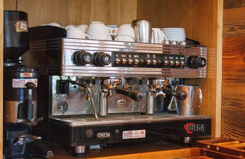 Vercorin House | Cosy apartment in villa for 15 people with hot tub, WIFI and terrace