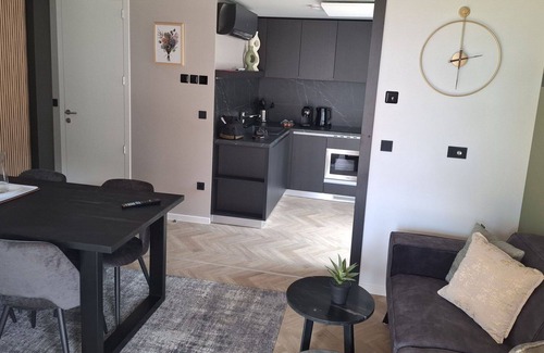 Bodensdorf House | Cosy apartment in villa for 4 guests with WIFI, TV and terrace