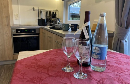 Wemding House | Cosy apartment in villa for 4 guests with A/C, WIFI, TV, terrace and pets allowed