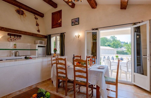 Bauduen Villa | Cosy apartment in villa for 6 guests with WIFI, TV, balcony, pets allowed and panoramic view