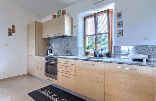 Bibali House | Cosy apartment in villa for 6 guests with WIFI, A/C, pool, TV and terrace