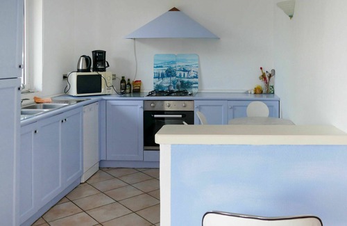 Monade Santa Lucia Villa | Cosy apartment in villa with WIFI, pool, A/C, TV, patio, pets allowed and panoramic view