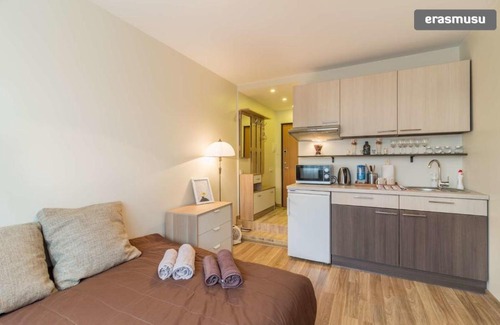 Business District Apartment | Cosy Apartment near the City Centre