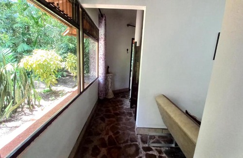 Tilaran Apartment | Cosy Apartment near the Lake