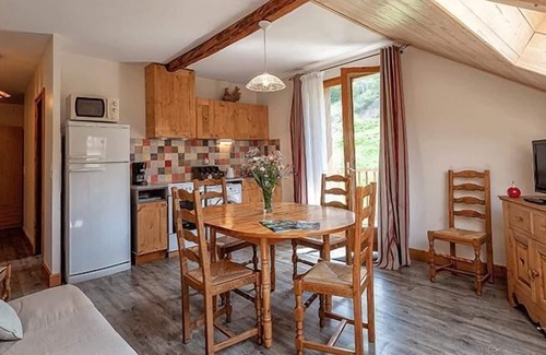 Montclar Apartment | Cosy appartemtent with nice view on garden and mountain, very quiet