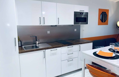 Avignon City Centre Apartment | ⭐COSY CARNOT⭐HYPER-CENTRE⭐PARKING⭐ AVIGNONSMILE⭐