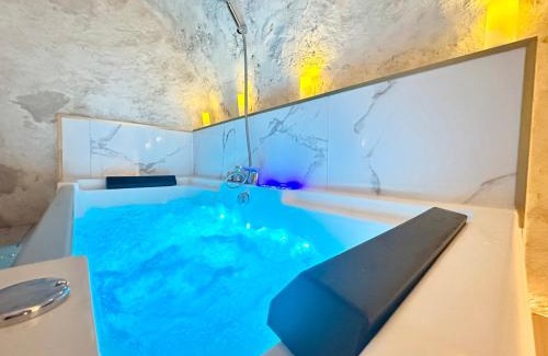 Cotignac Apartment | Cosy & Chill - Secret Suite au cœur de Cotignac