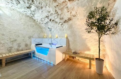 Cotignac Apartment | Cosy & Chill - Secret Suite au cœur de Cotignac