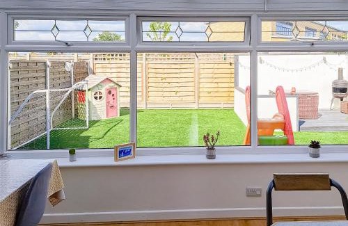 Cheltenham House | Cosy Cotswolds House