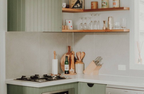 Trentham Cottage | Cosy Cottage close to Trentham Village