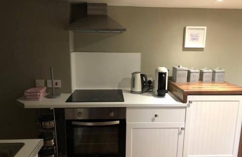 Polton Cottage | Cosy cottage located 25 minutes from Edinburgh City Centre