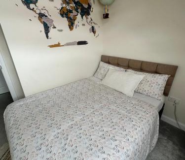 Buckingham House | Cosy Double Room in a Private Home in Buckingham, just a 10-minute stroll to the town!